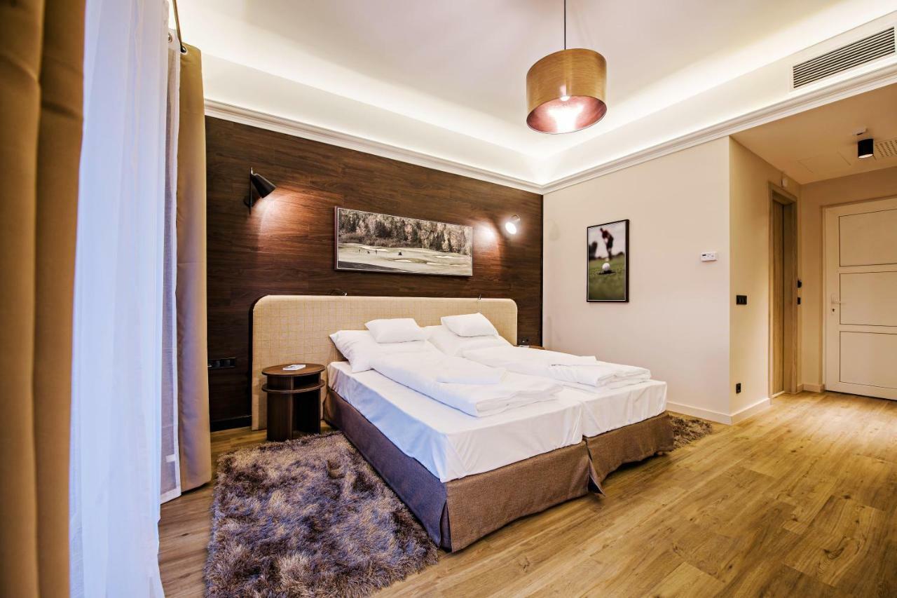 Pannonia Golf & Country Club Bed and Breakfast Alcsutdoboz Eksteriør billede