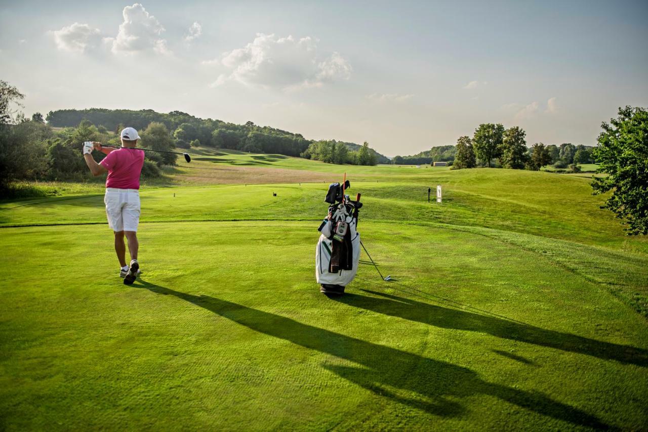 Pannonia Golf & Country Club Bed and Breakfast Alcsutdoboz Eksteriør billede