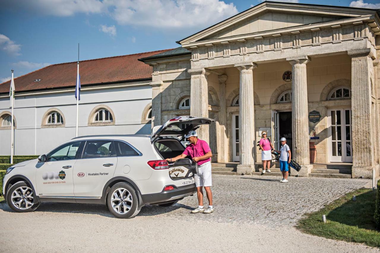 Pannonia Golf & Country Club Bed and Breakfast Alcsutdoboz Eksteriør billede